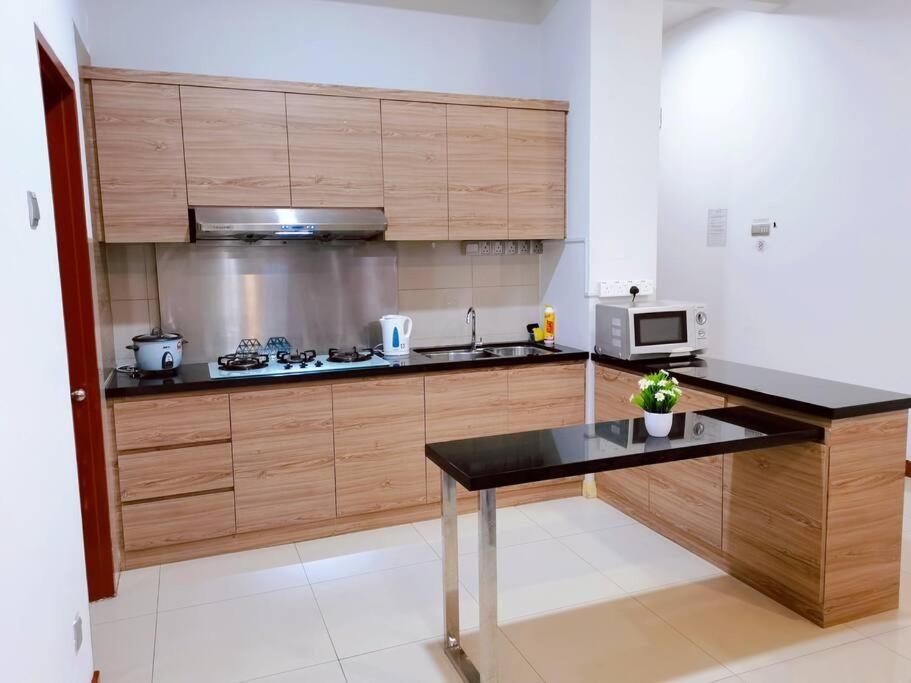 Sunset Loft B Imago Side Seaview Garden View 3 Bedrooms 1550 Sqft * Kota Kinabalu